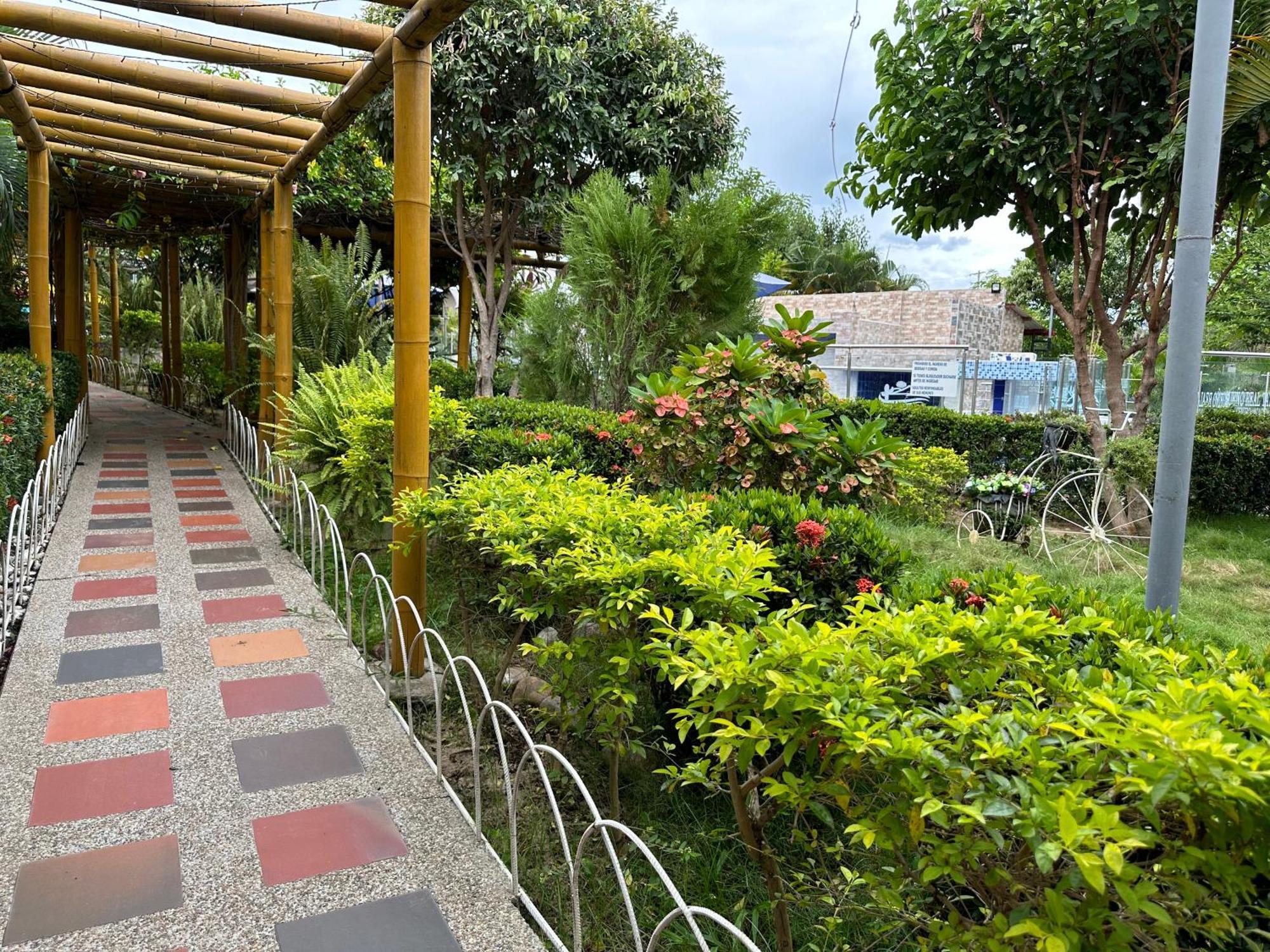 Hv Sueno Real Tatacoa Hotel Villavieja Buitenkant foto